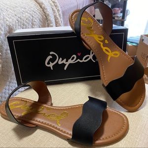 New Lulus sandals